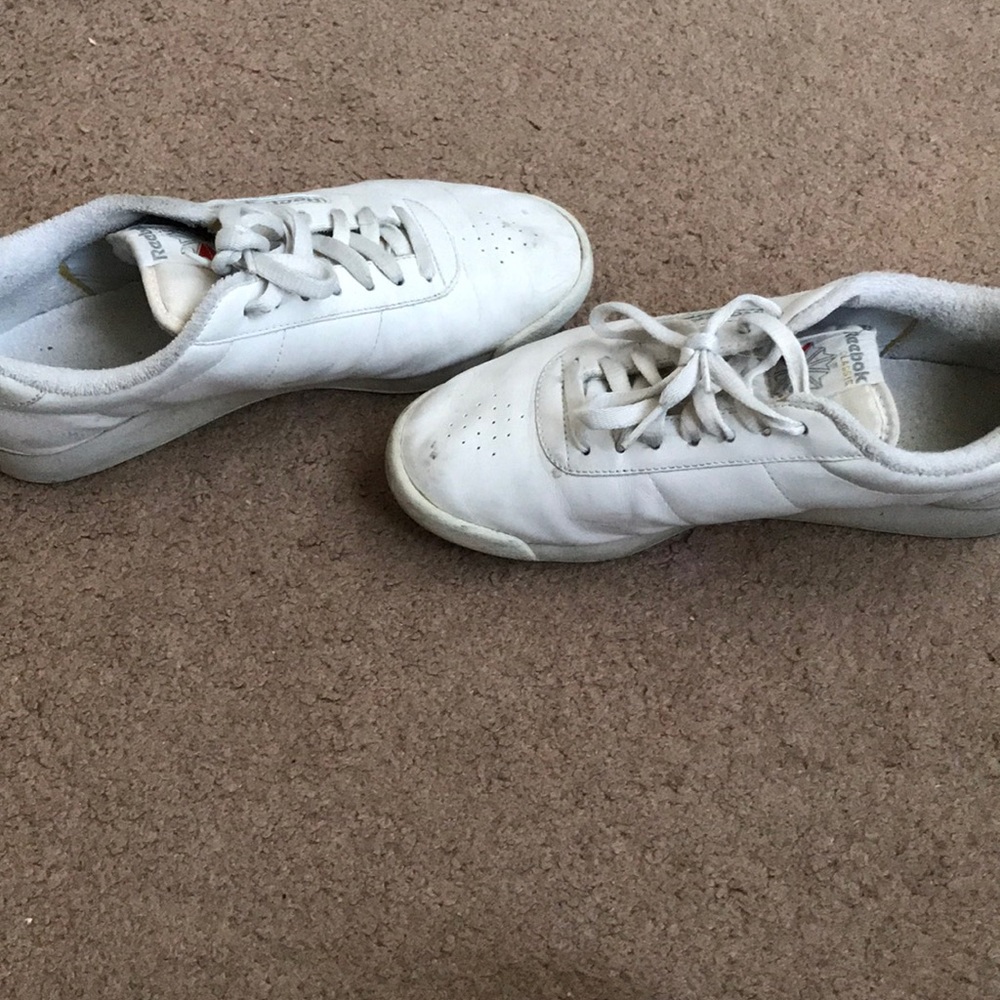 SOLDClassic comfy White Reebok’s sz 9 - Picture 6 of 8